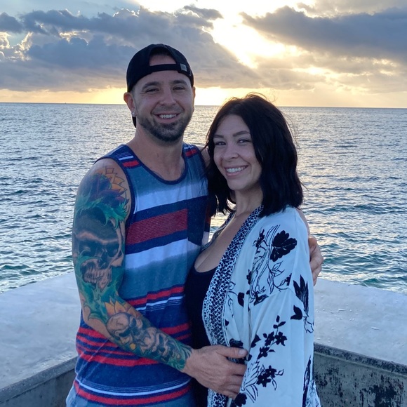 Meet your Posher, Felicia - Picture 2 of 4